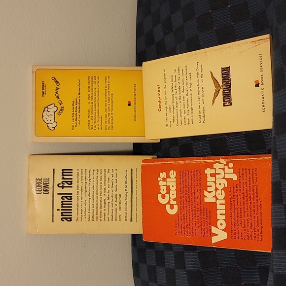 4 classics.  paperbacks. vintage. - Picture 2 of 11